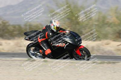 media/Dec-01-2025-Moto Forza (Mon) [[2daa91e15f]]/3-Beginner Group/Session 2 (Turn 7 Inside Pans)/